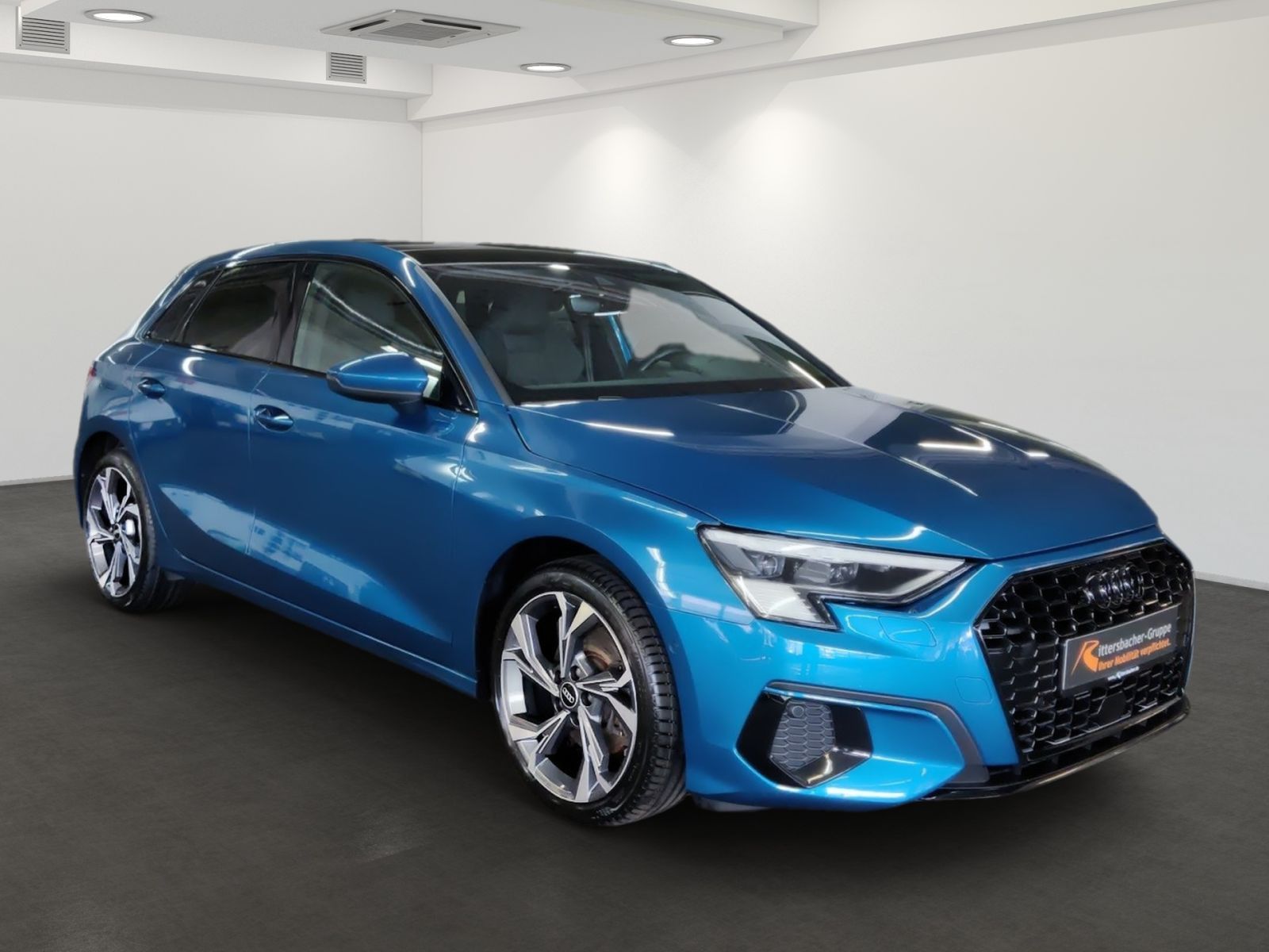 Audi A3 Sportback 35 TFSI advanced - Samsaru's Car Outlet