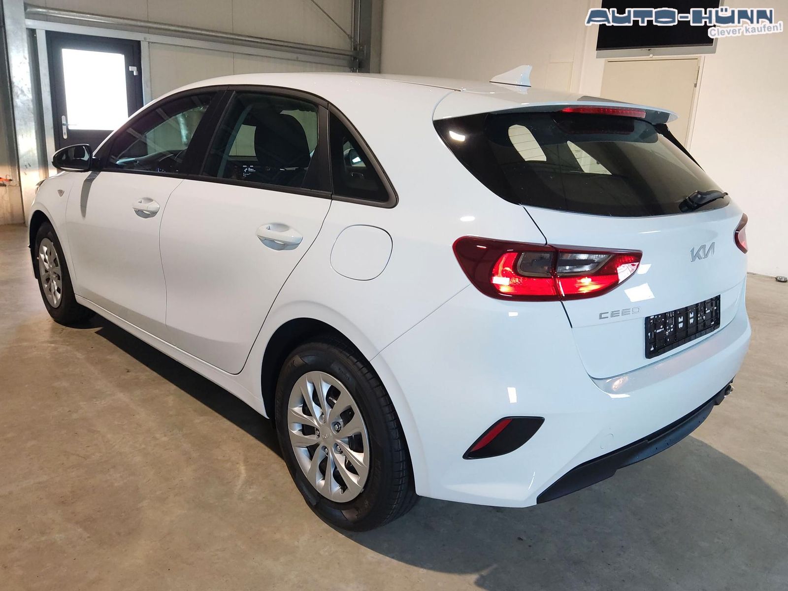 Kia Ceed CD 1.0 T-GDI - Samsaru's Car Outlet