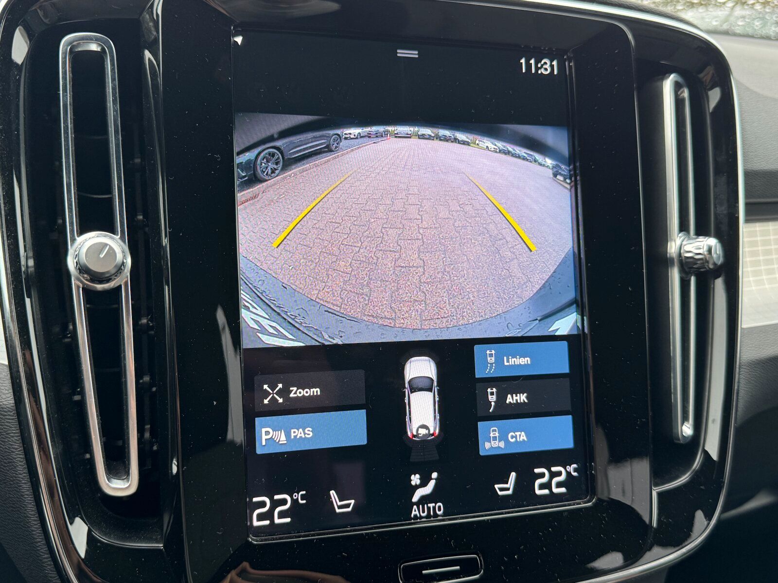 Volvo XC40 T4 Plus Dark AHK|FAHRER ASSIST|LED|ACC