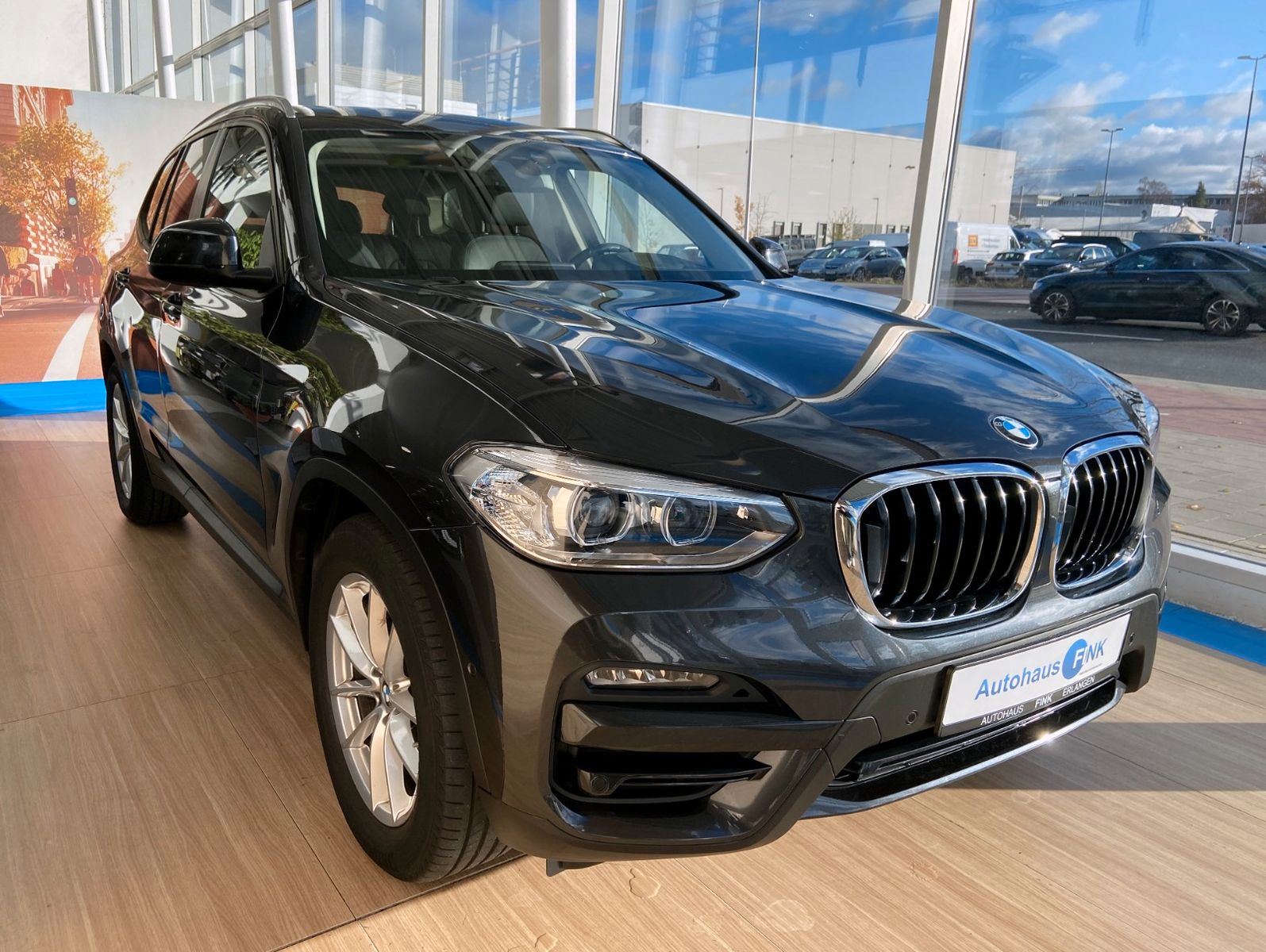BMW X3 xDrive20i - Samsaru's Car Outlet