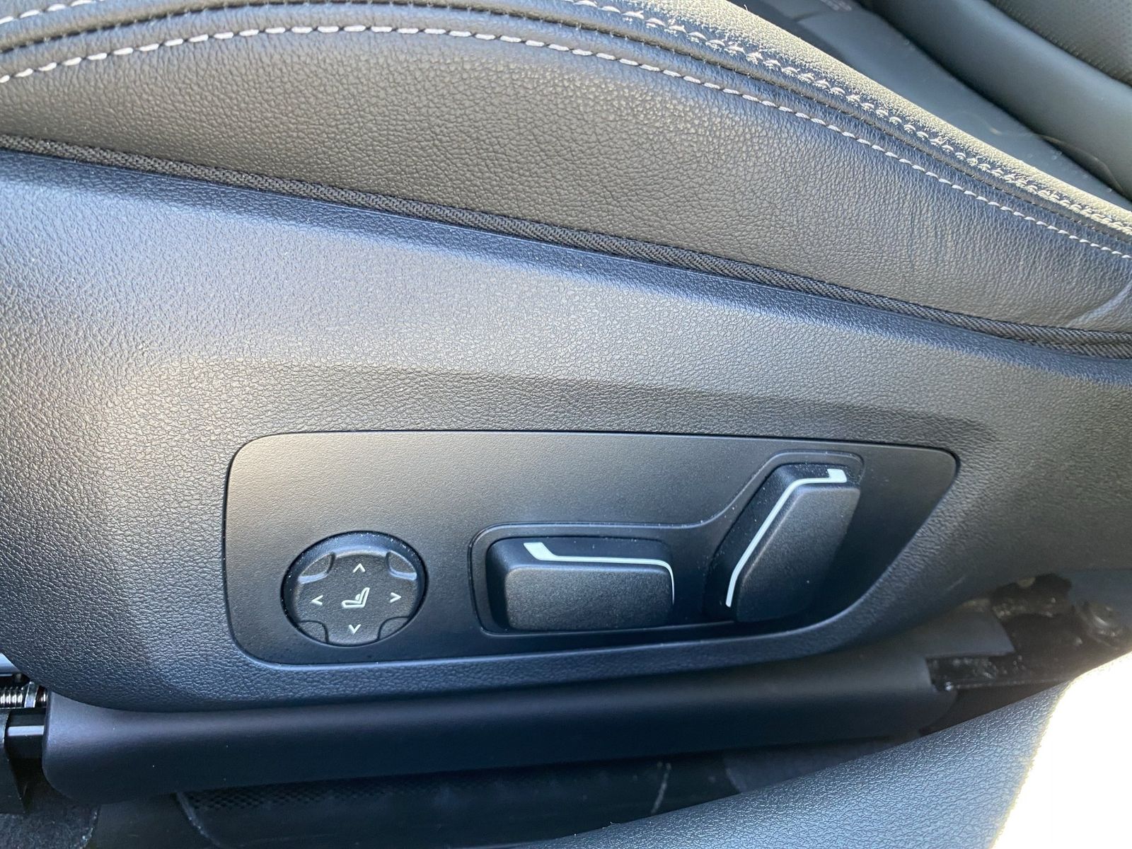 BMW 320d Touring ACC PanoSD SpurAss AHK HiFi RFK