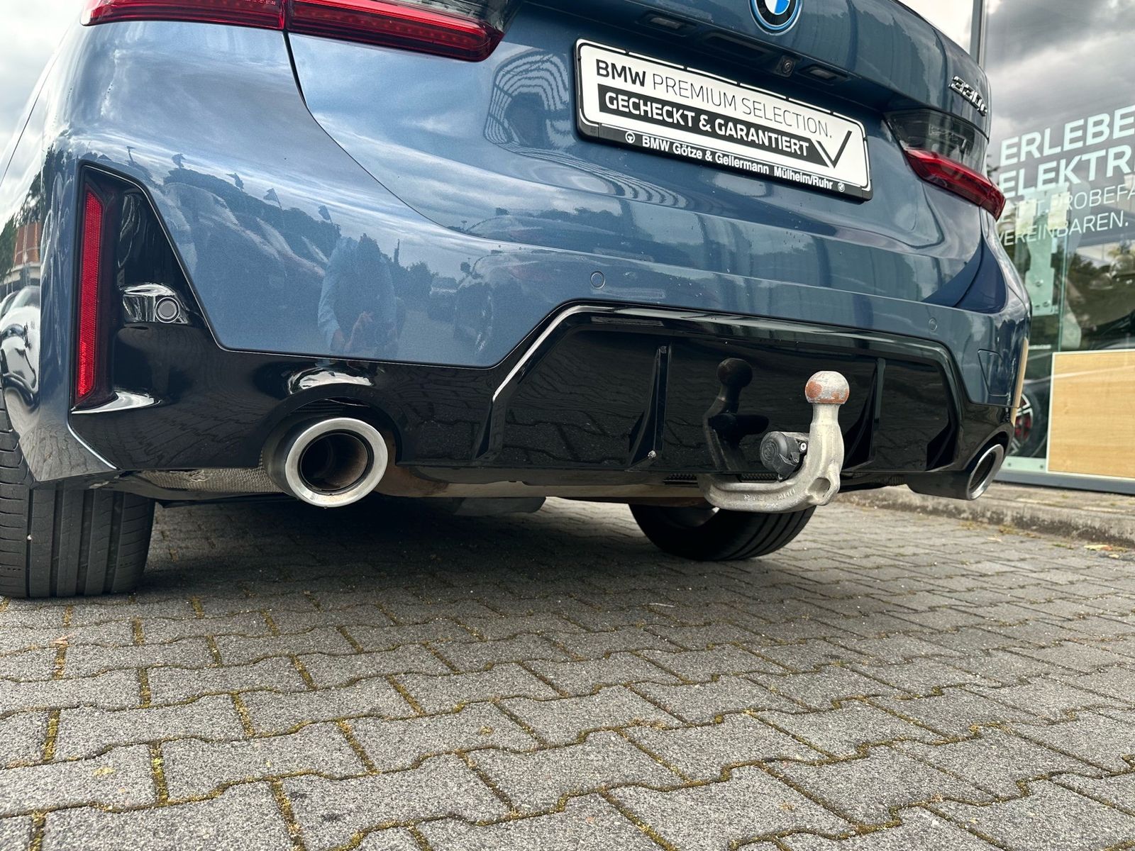 BMW 330e xDrive Touring M Sport Stop&Go Pano AHK 19"