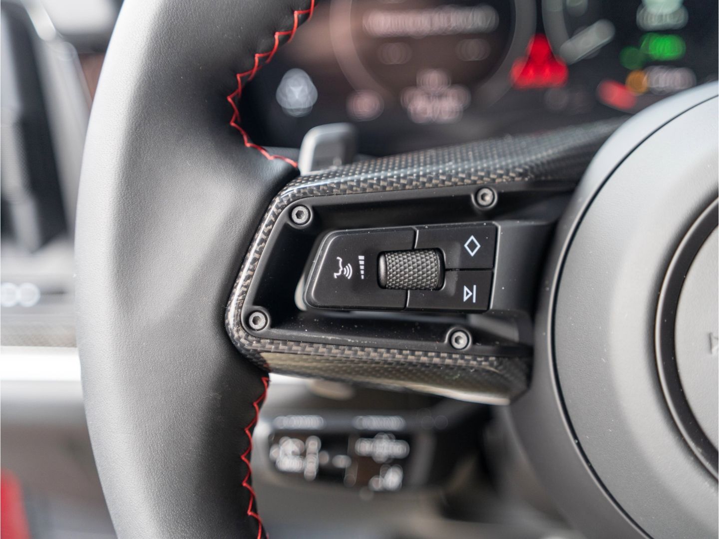 Porsche Cayenne E-Hybrid InnoDrive HD-Matrix BOSE Sporta
