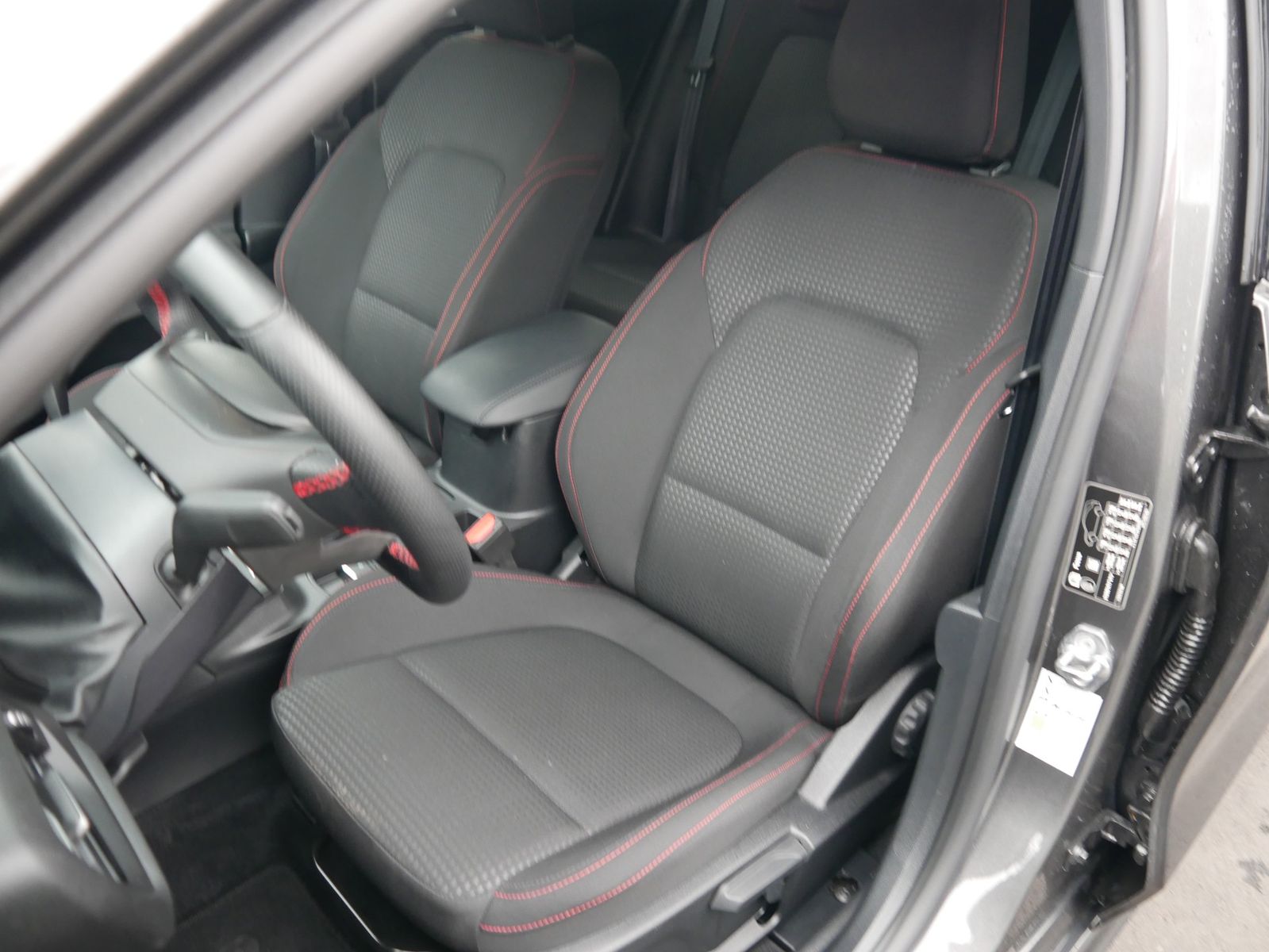 Ford Focus Turnier 1.0 M-Hybrid ST-Line LED Navi ACC