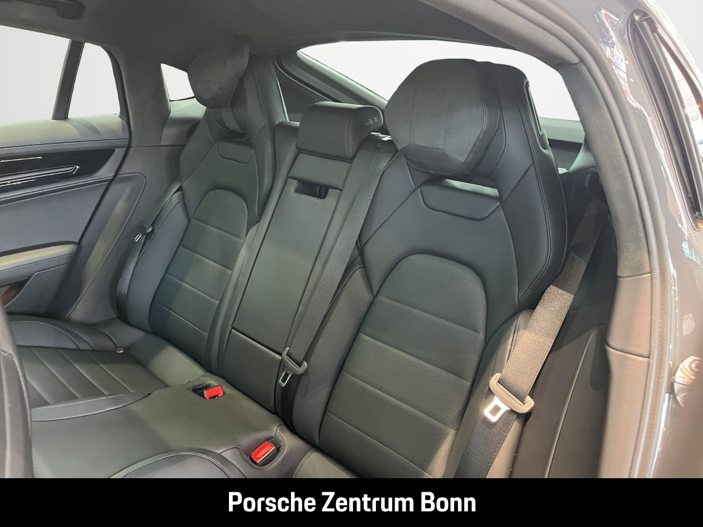 Porsche Panamera GTS BOSE Sport Chrono Sportabgasanlage
