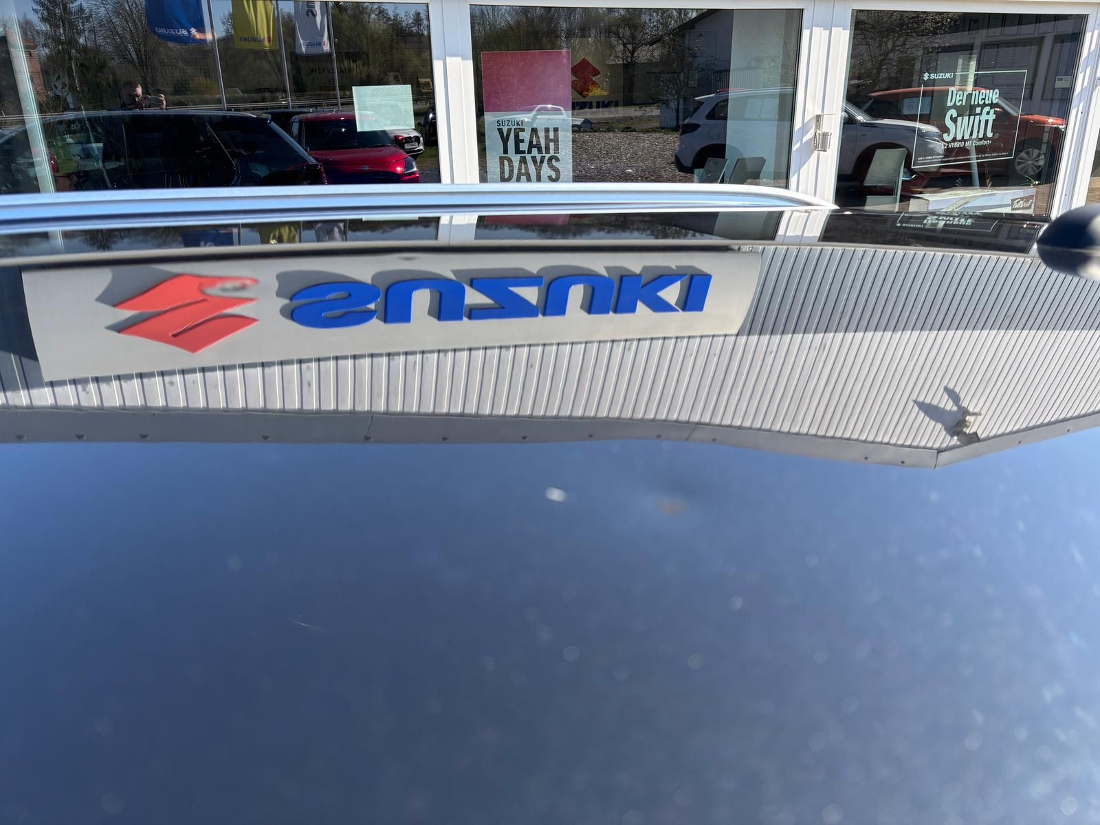 Suzuki Vitara 1.5 Hybrid Comfort - Samsaru's Car Outlet