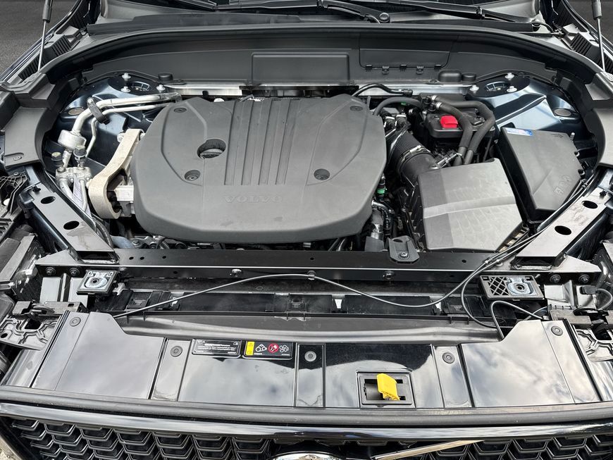 Volvo XC60 B5 B AWD Plus Dark