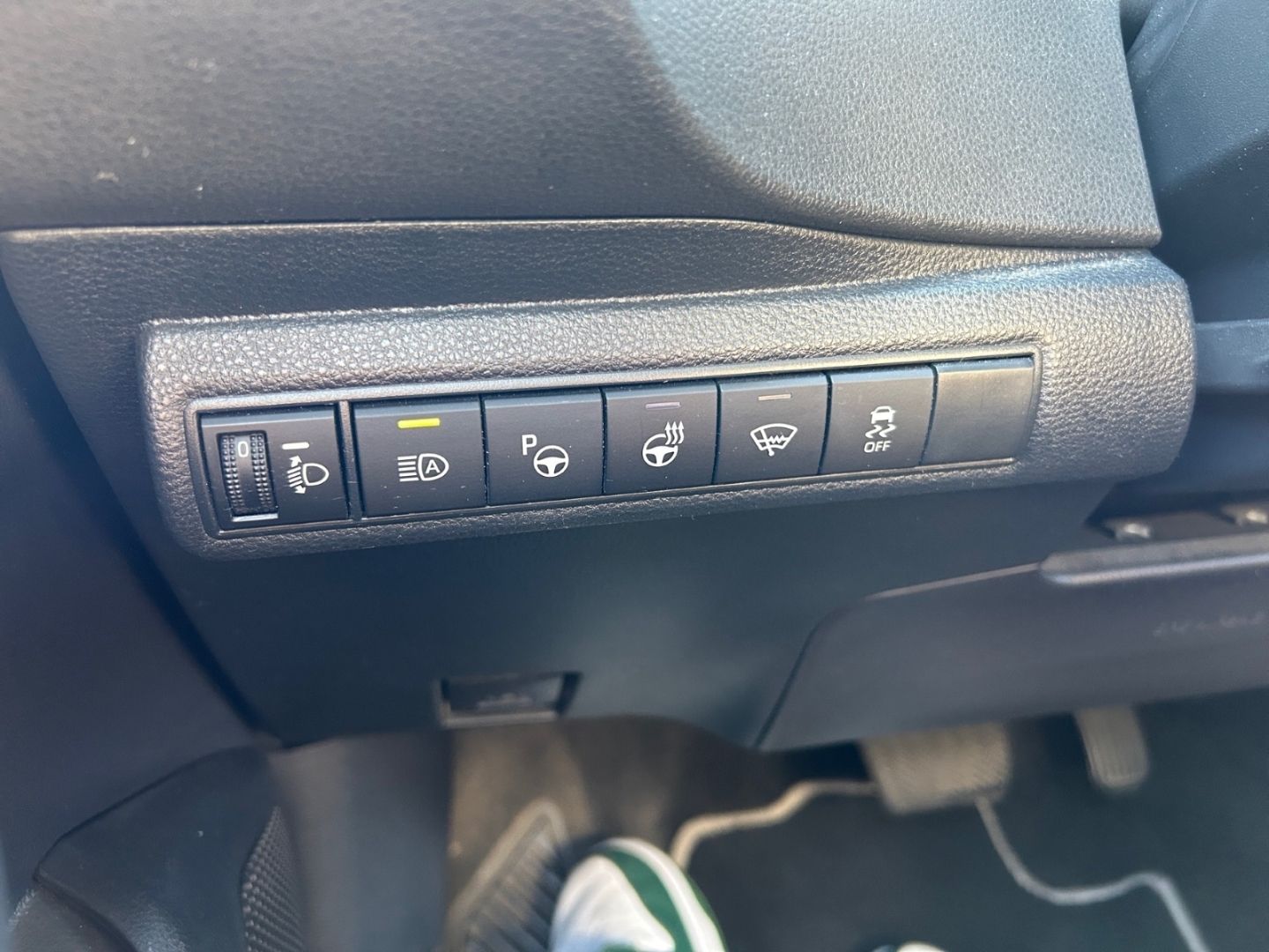 Toyota Corolla Touring Sports 2.0l Hybrid - Samsaru's Car Outlet