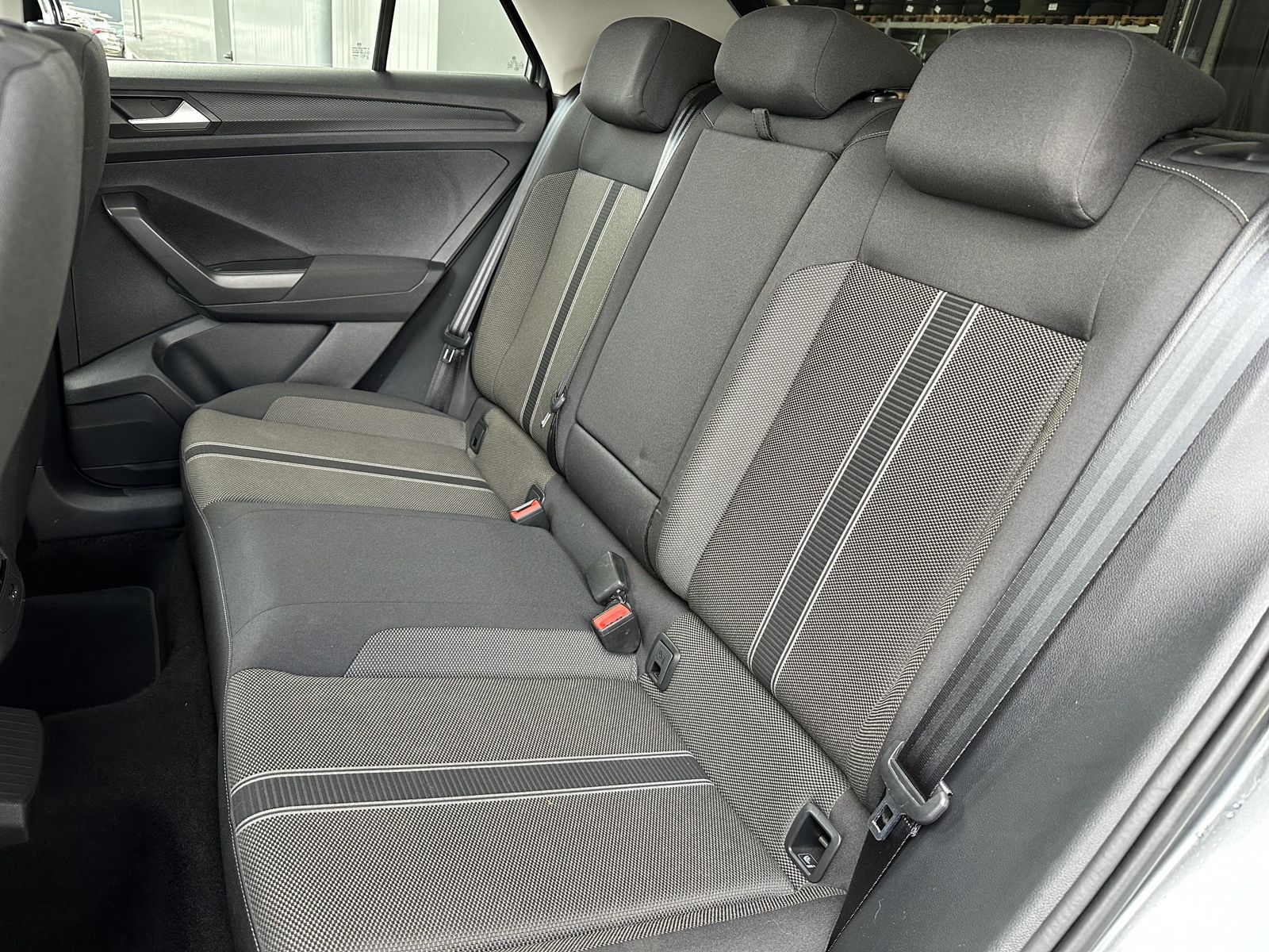 Volkswagen T-Roc 2.0 TDI DSG Style - Samsaru's Car Outlet