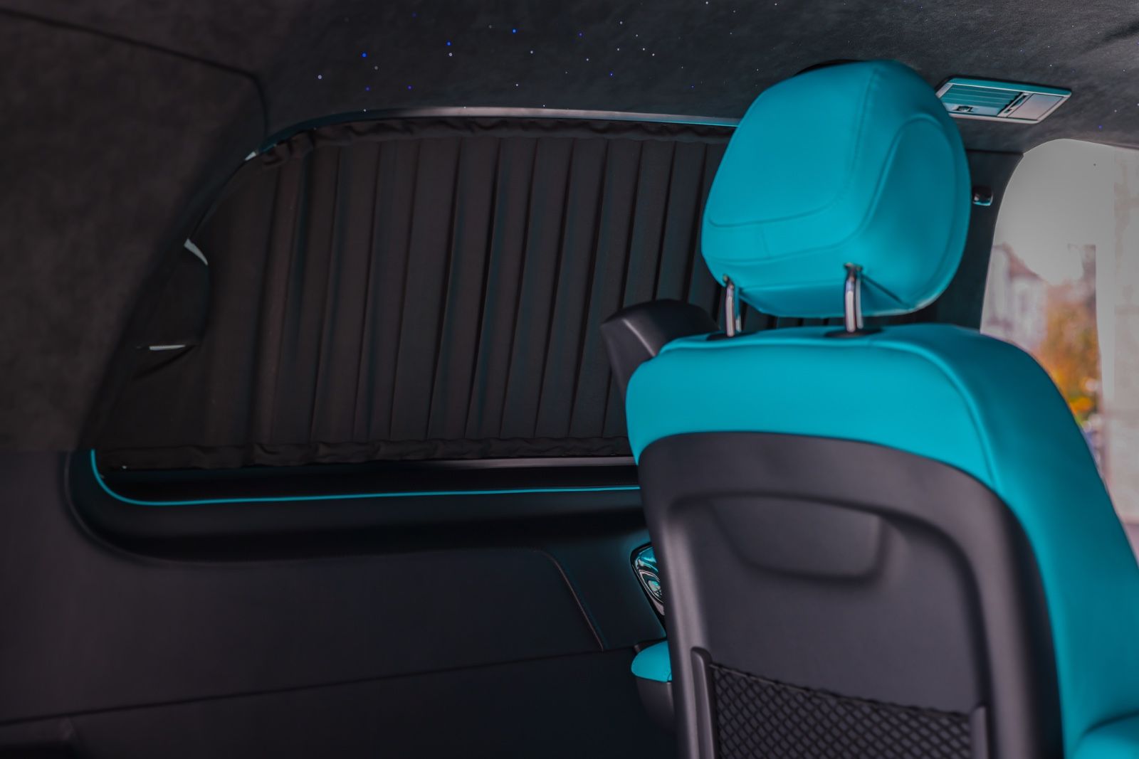 Mercedes-Benz V 300 4MATIC - Samsaru's Car Outlet