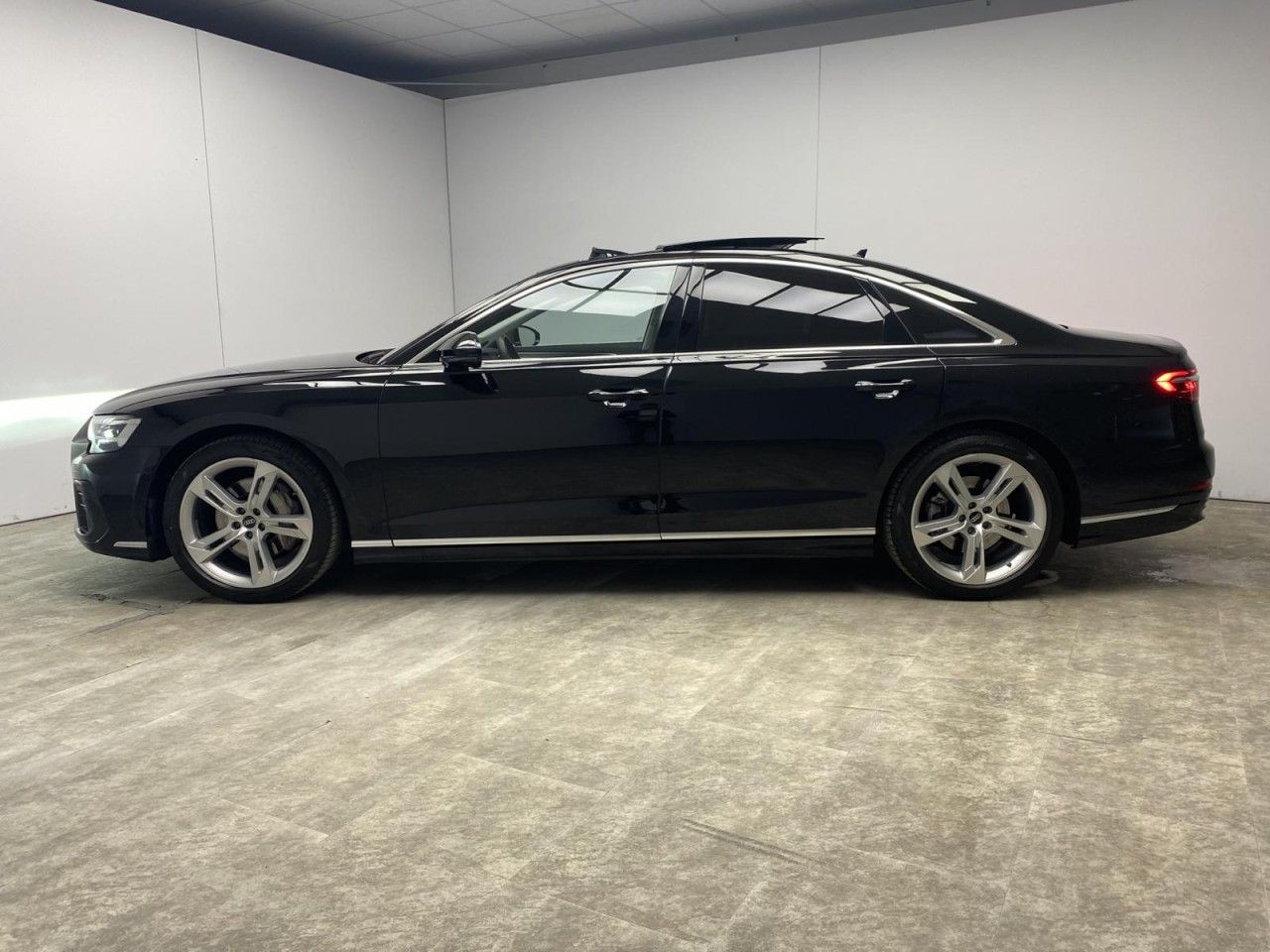 Audi A8 50 TDI quattro - Samsaru's Car Outlet