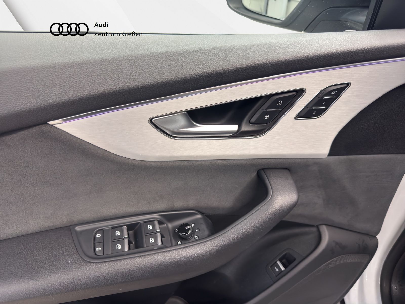 Audi Q8 50 TDI quattro S line Black HuD Matrix AHK St