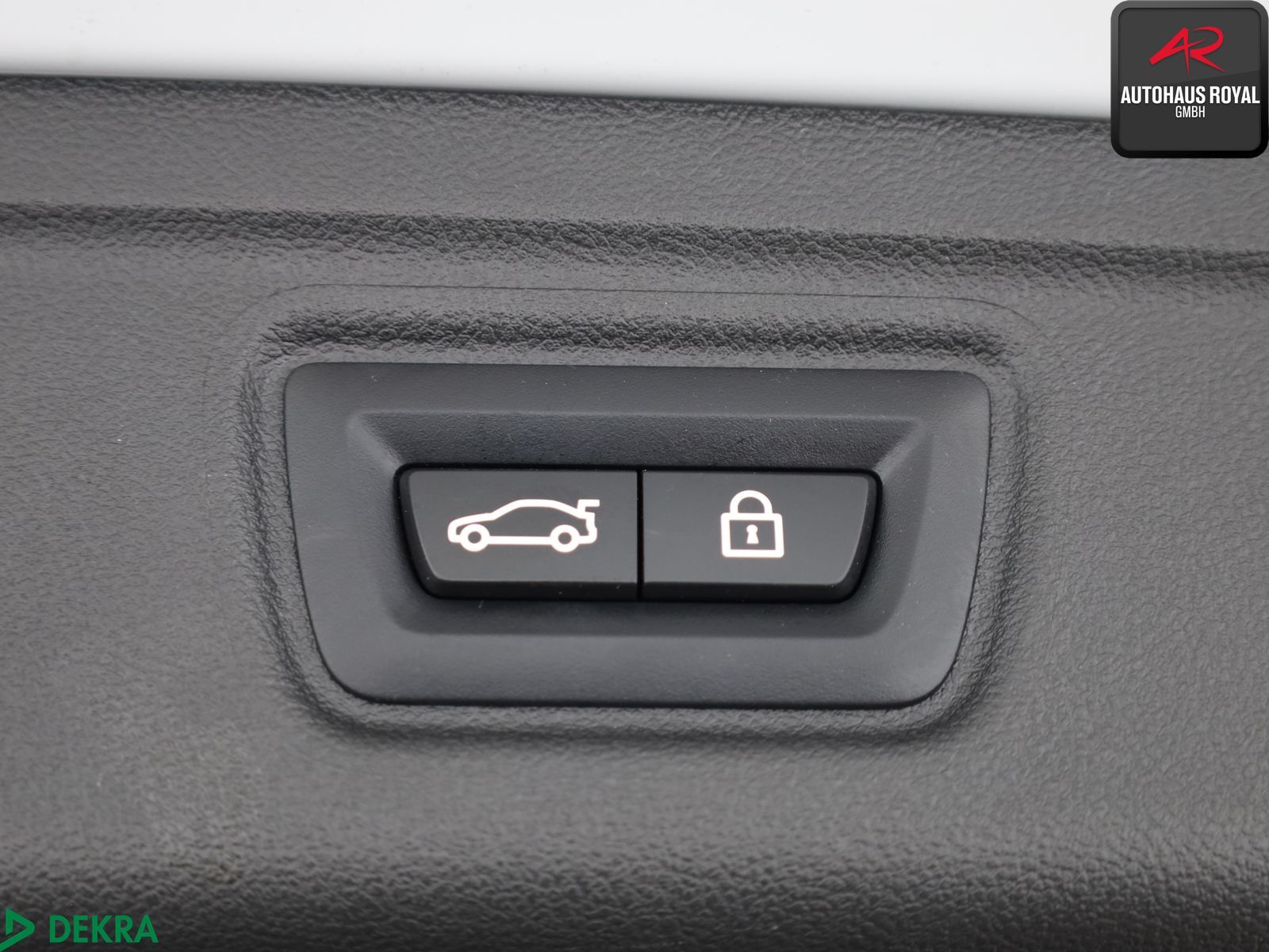 BMW 330 e T xDrive M SPORT PRO HUD,360GRAD,ACC,PANO