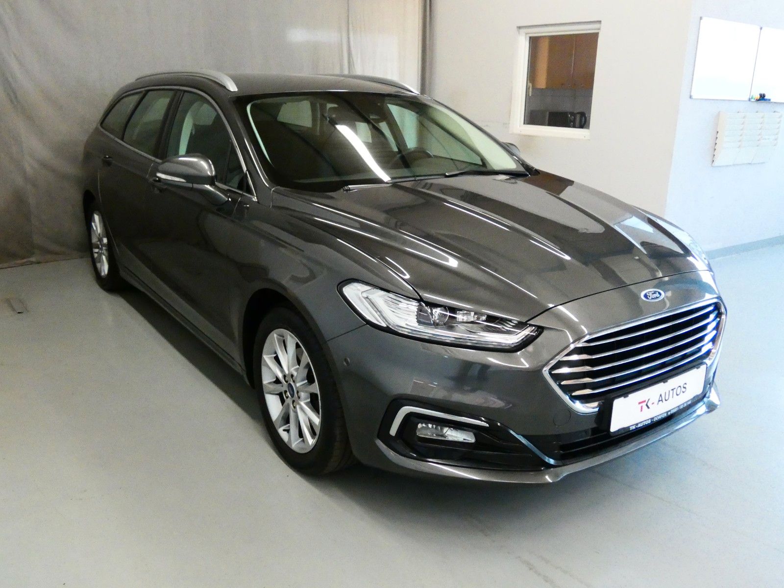 Ford Mondeo 2.0 Titanium - Samsaru's Car Outlet