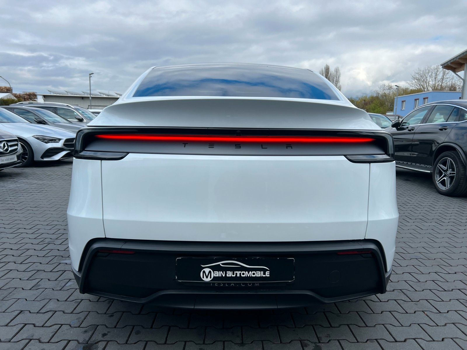 Tesla Model Y SR Juniper Premium*1.Hand*