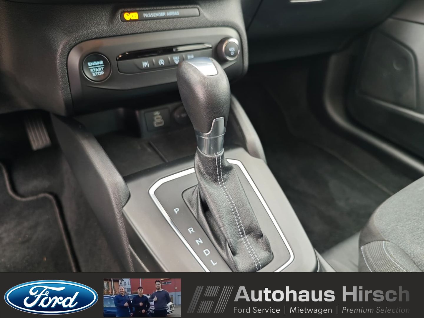Ford Focus Turnier Active Navi LED ACC Apple CarPlay