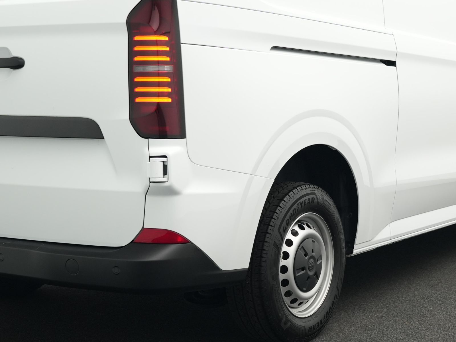 Volkswagen T7 Kasten Transporter LR/Lang 2.0 TDI *LED*KAM*