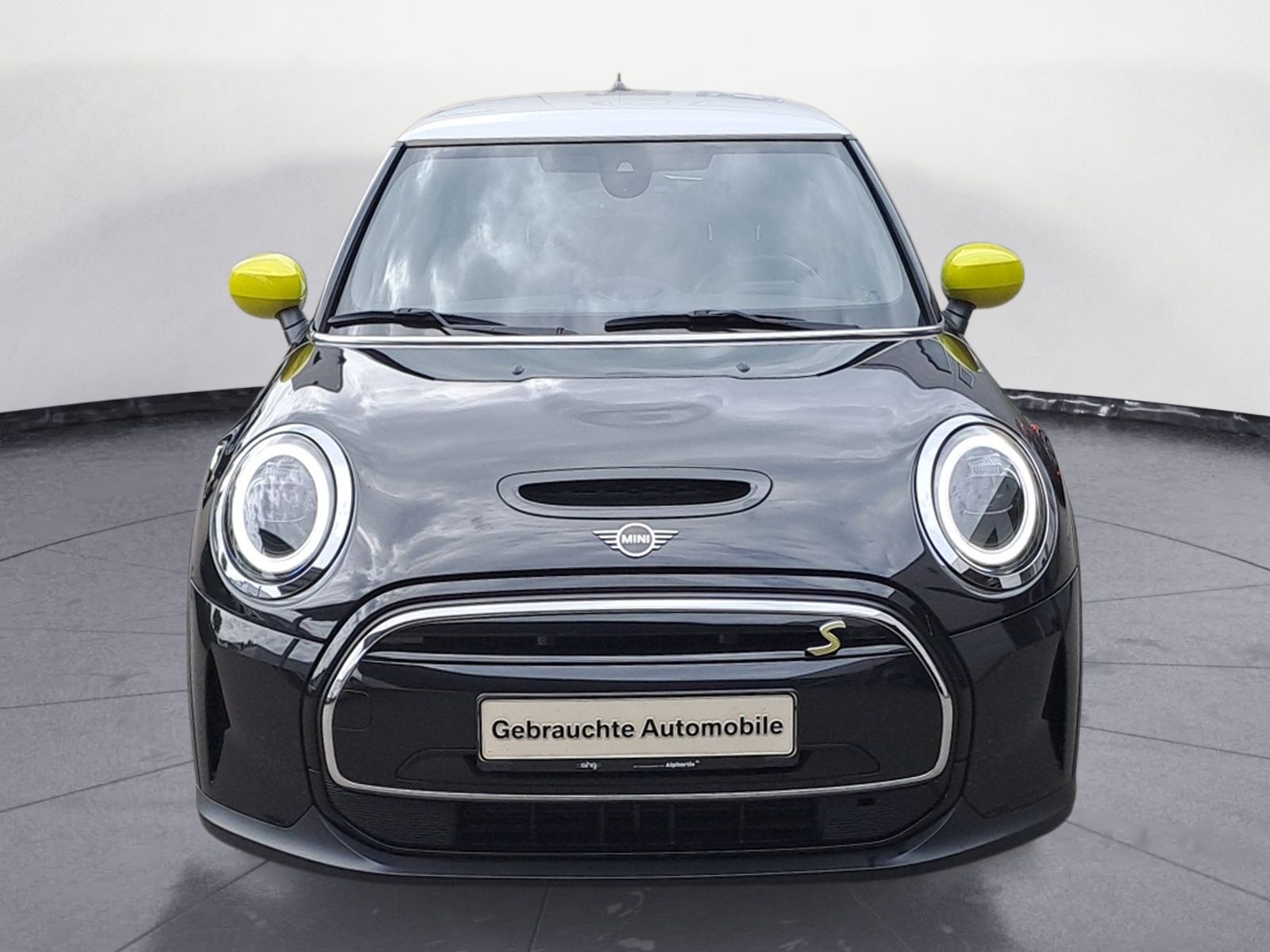 MINI Cooper SE - Samsaru's Car Outlet