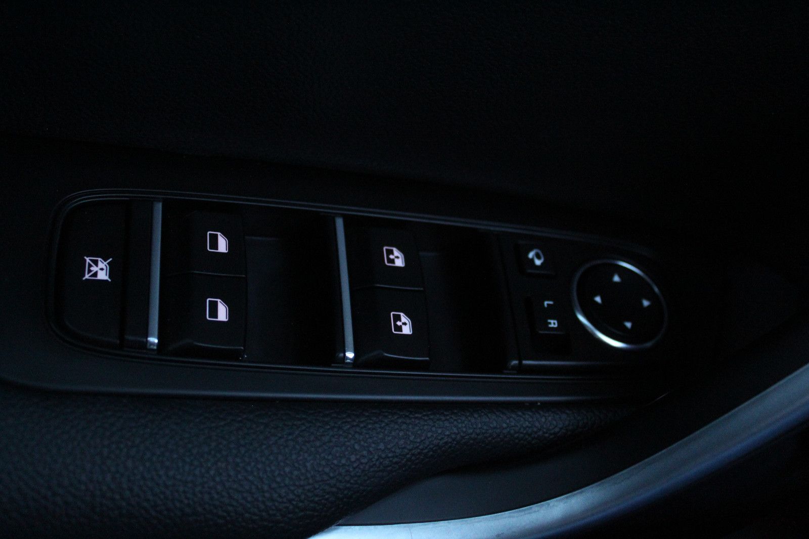 Kia Ceed Sportswagon Plug-in Hybrid Vision - Samsaru's Car Outlet