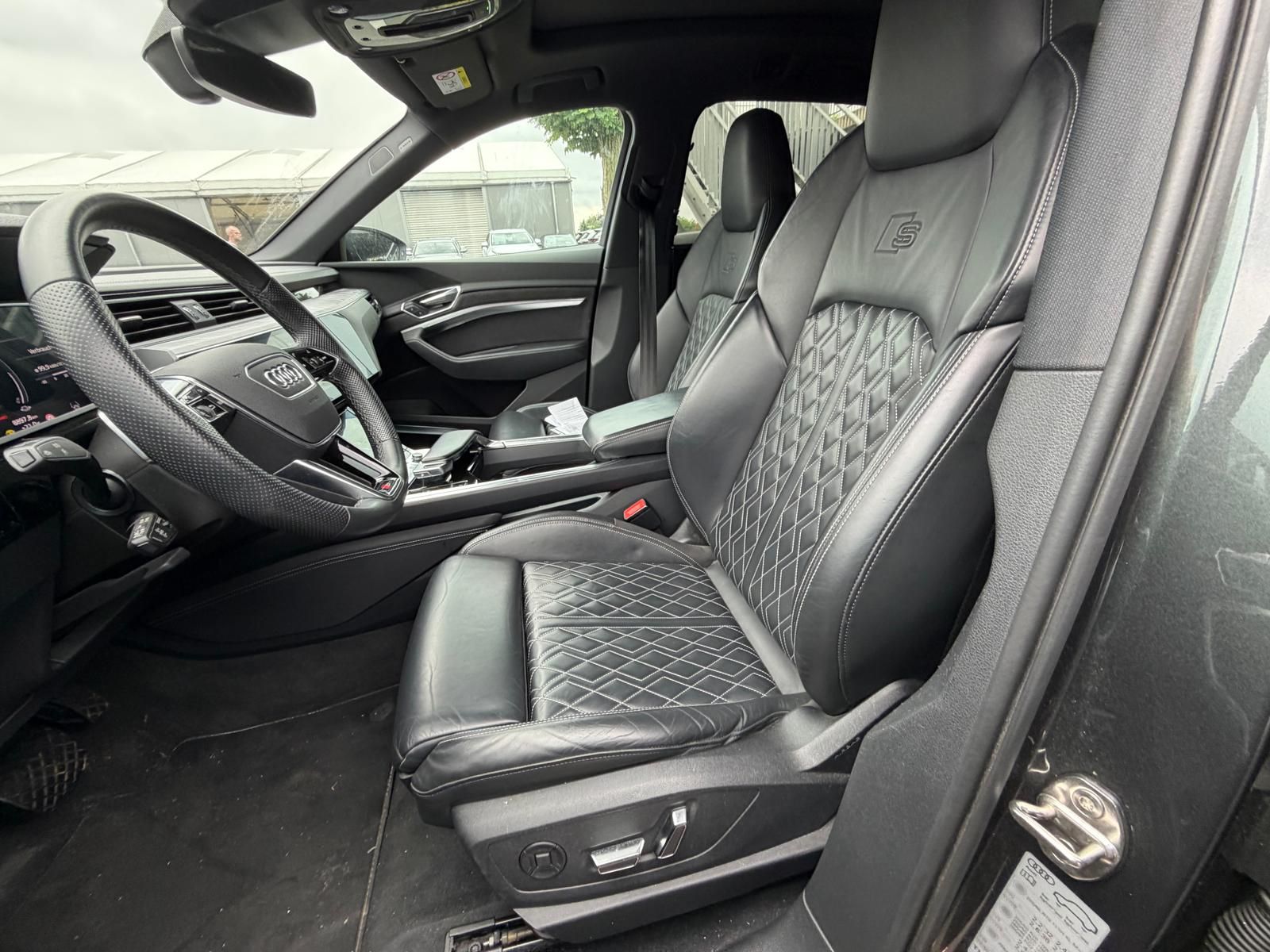 Audi e-tron 55 quattro S line 95kWh 115T€|AHZV|Vollle