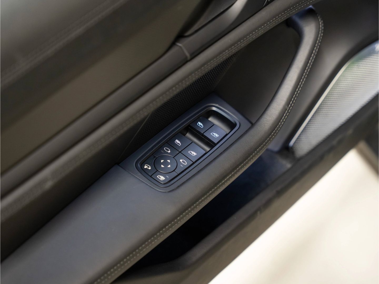Porsche Taycan Turbo S Sport Turismo Burmester InnoDrive