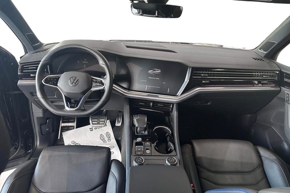 Volkswagen Touareg R 3.0 TSI V6 eHybrid 4Motion - Samsaru's Car Outlet