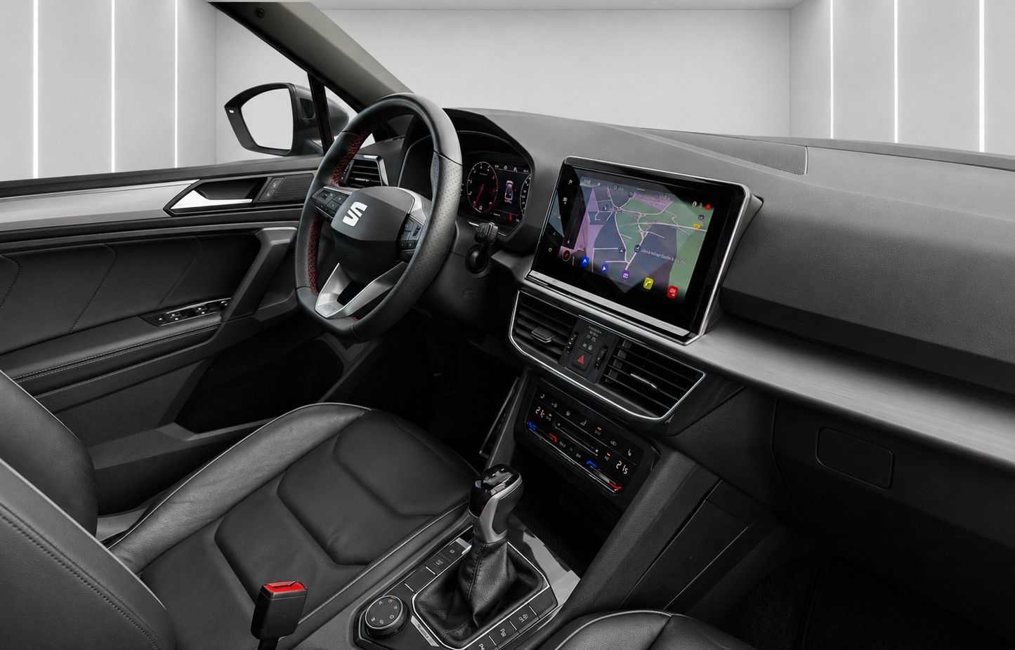 Seat Tarraco FR 4Drive*Pano-Dach*AHK*Leder*Drive*Cam.
