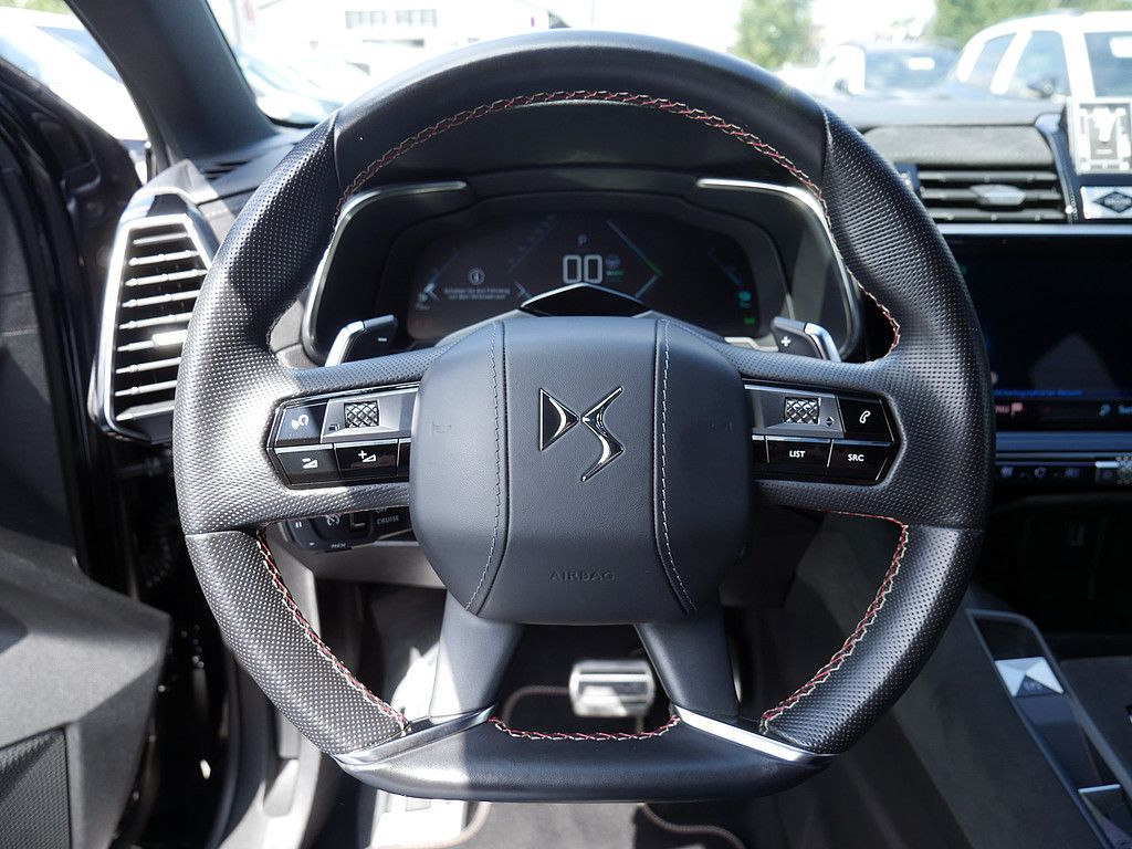 DS Automobiles DS 7 Crossback Performance Line+ E-Tense 225 LED