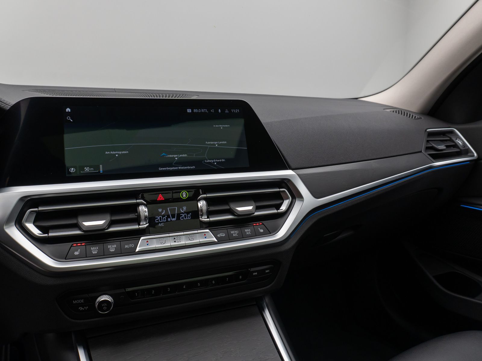 BMW 320e Luxury Line - Samsaru's Car Outlet
