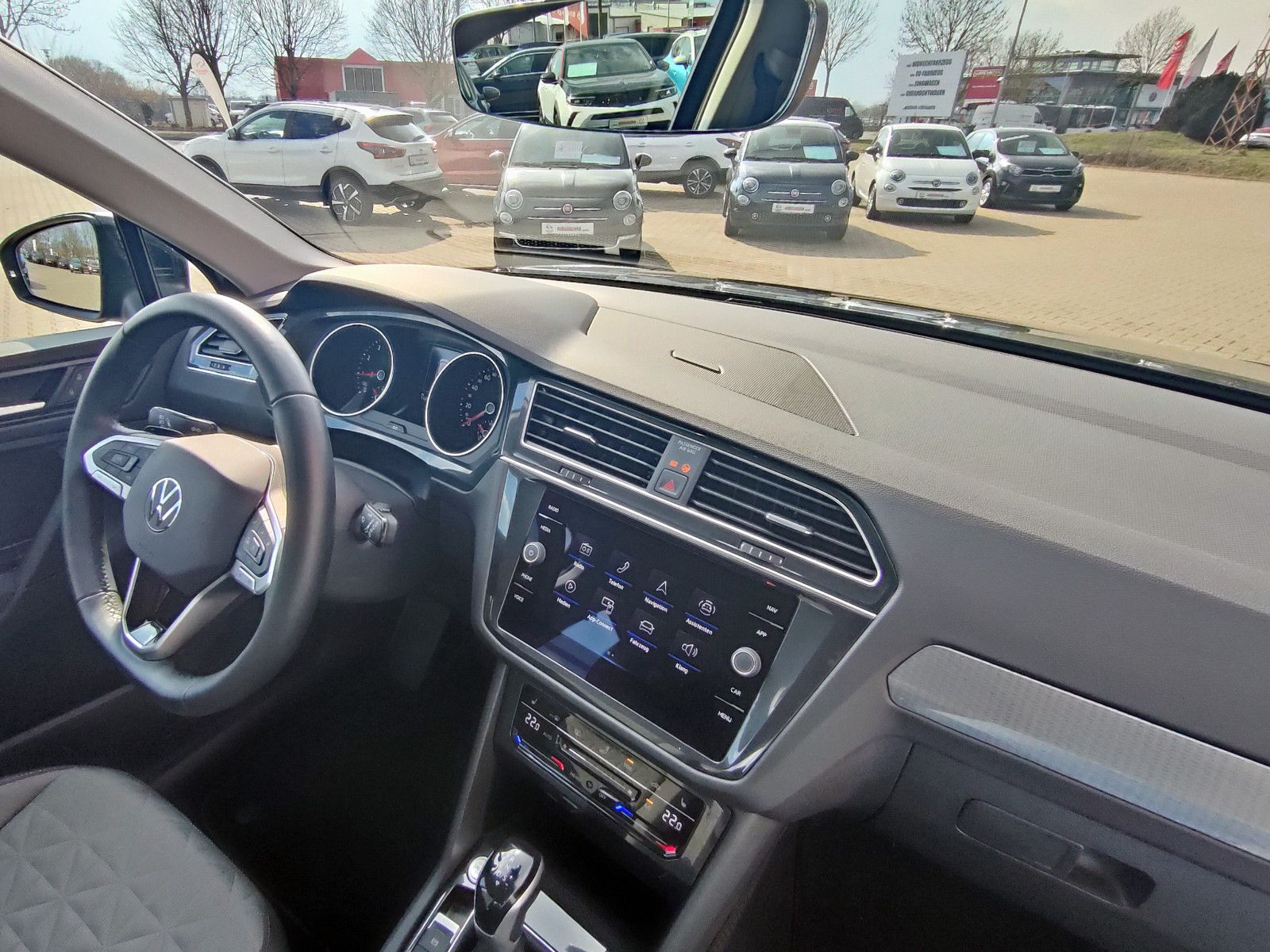 Volkswagen Tiguan 1.5 TSI Life DSG - Samsaru's Car Outlet