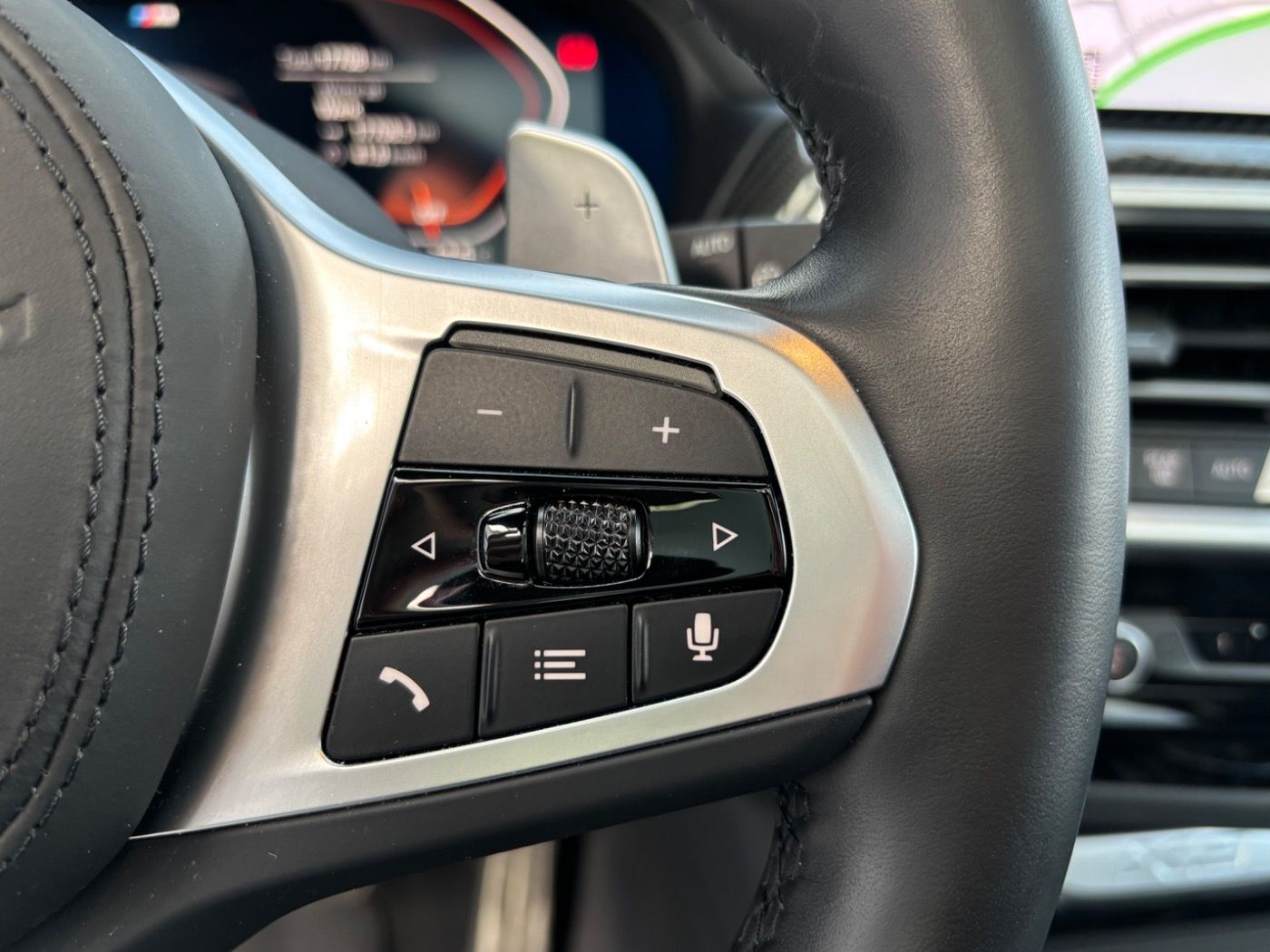 BMW X3 xDrive30i M-Sport StandHz/AHK GARANTIE-11/29