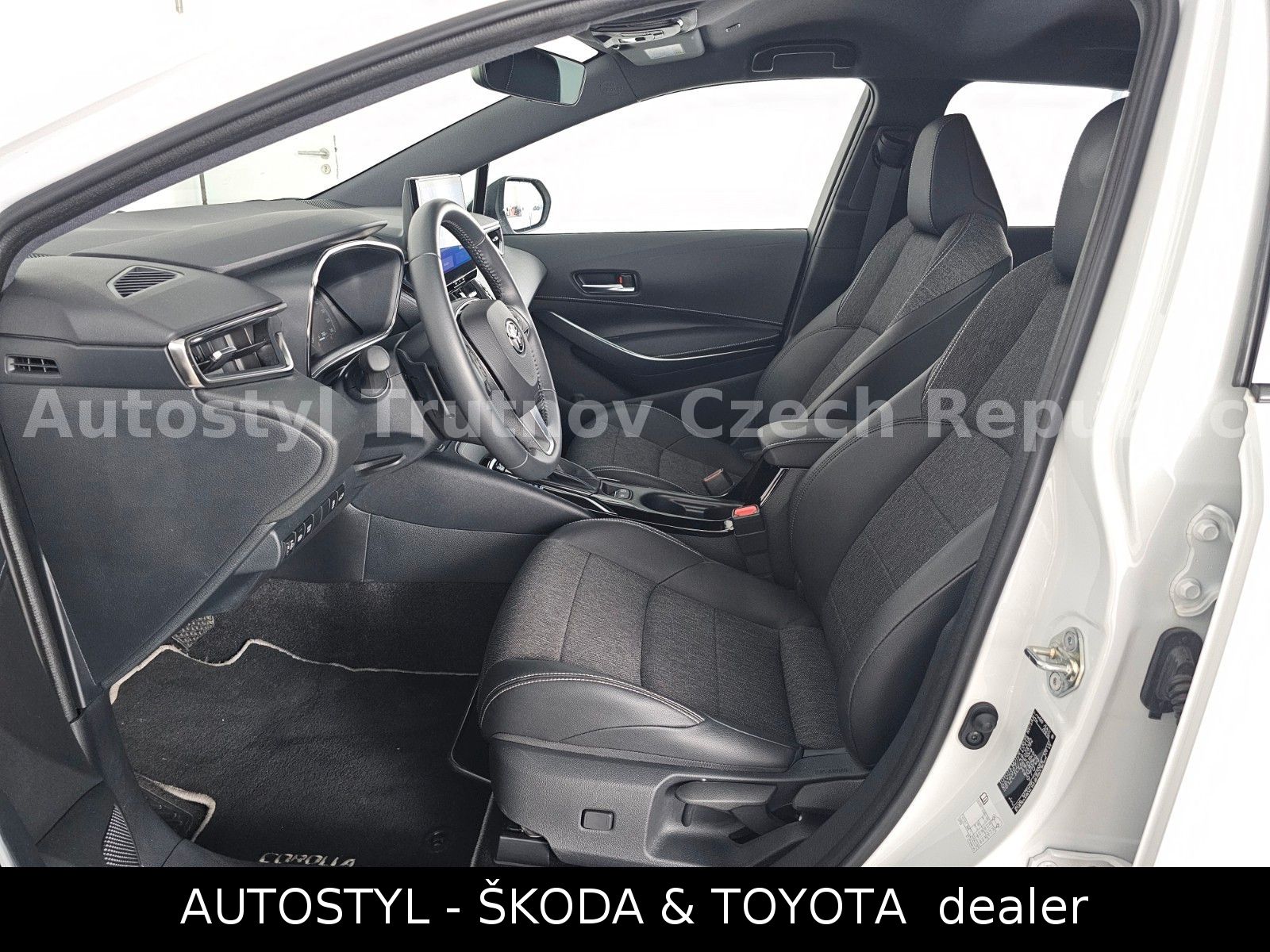 Toyota TS 2.0HEV 184k STYLE
