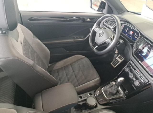 Volkswagen T-Roc 1.5 TSI DSG R line - Samsaru's Car Outlet