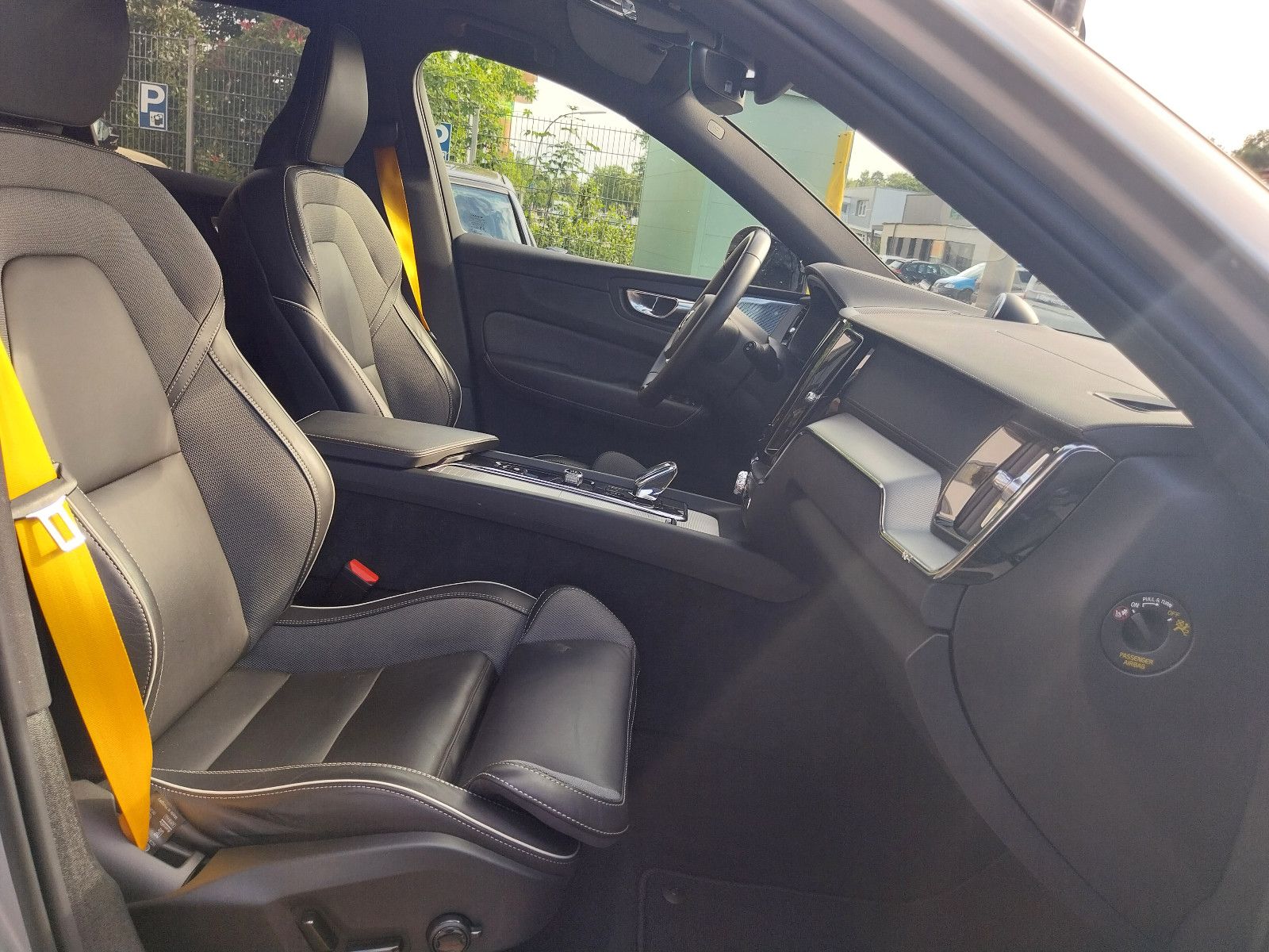 Volvo XC60 Polestar Engineered Recharge Plug-In Hybrid