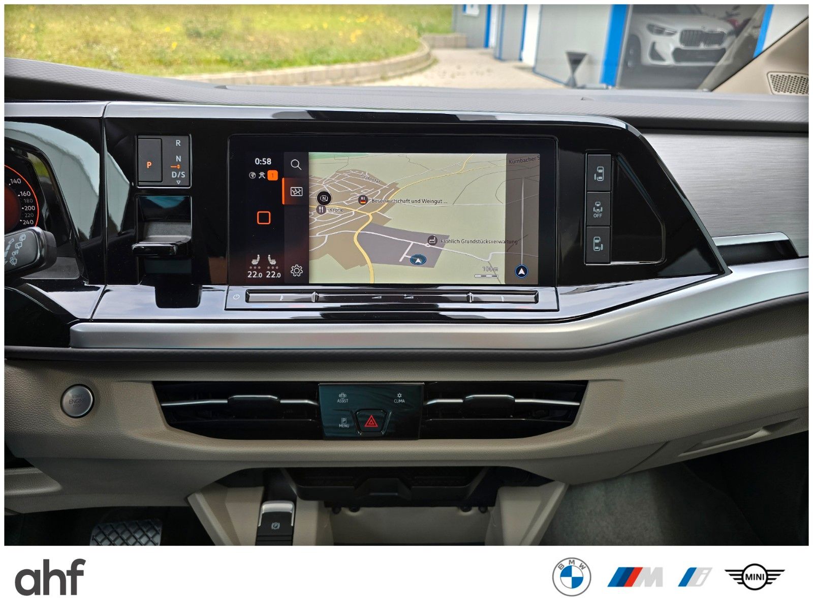 Volkswagen T7 Multivan EDITION - Samsaru's Car Outlet