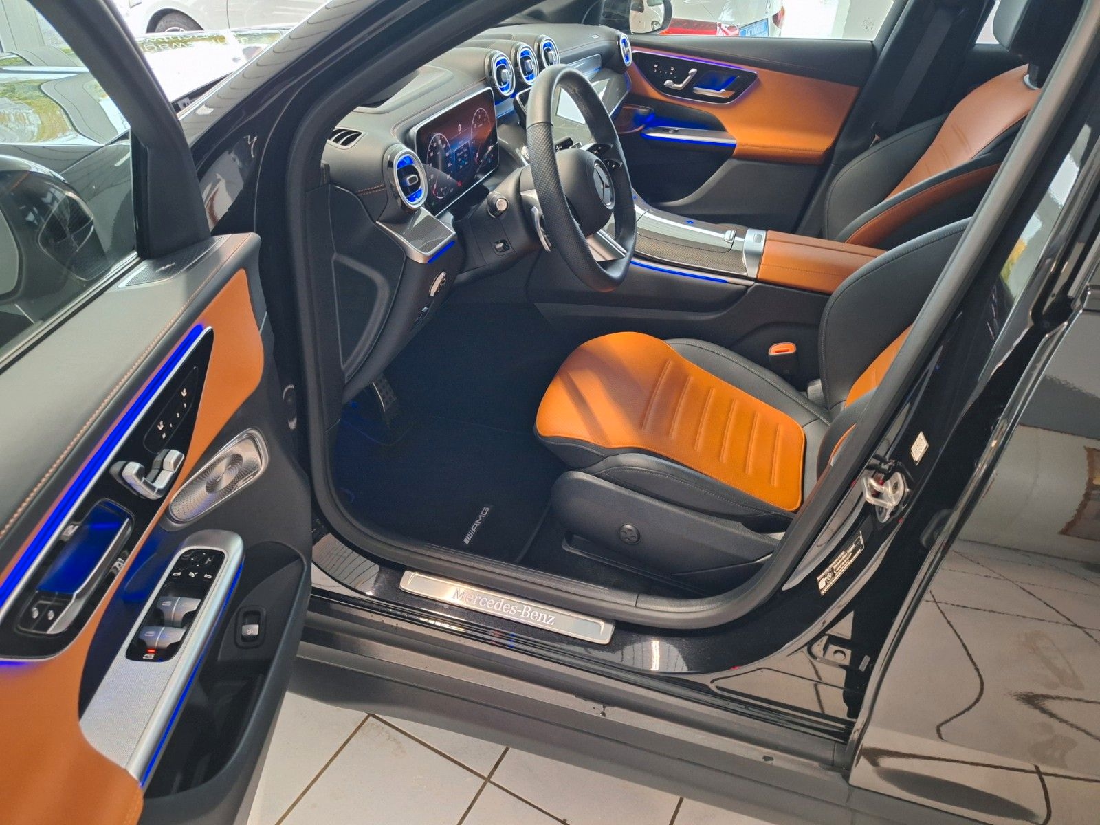Mercedes-Benz GLC 450d 4M AMG/Pano/HeadUp/Standh/BiColor/AHK