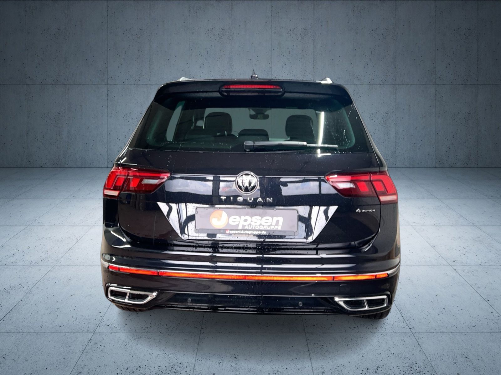 Volkswagen Tiguan 2.0 TDI DSG 4Motion R-Line /AHK /PANO