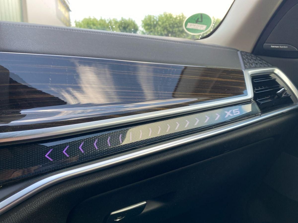 BMW X5 xDRIVE 30d HUD+LEDER+AHK+INNOVATION+H&K+20"