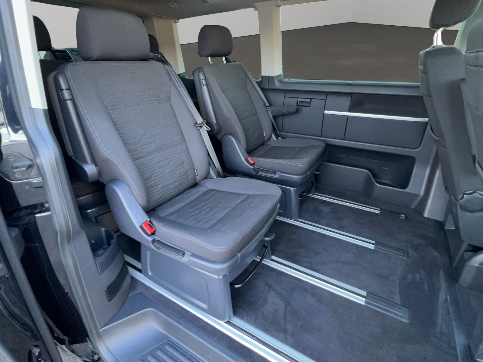 Volkswagen T6.1 Multivan 2.0 TDI DSG Comfortline - Samsaru's Car Outlet