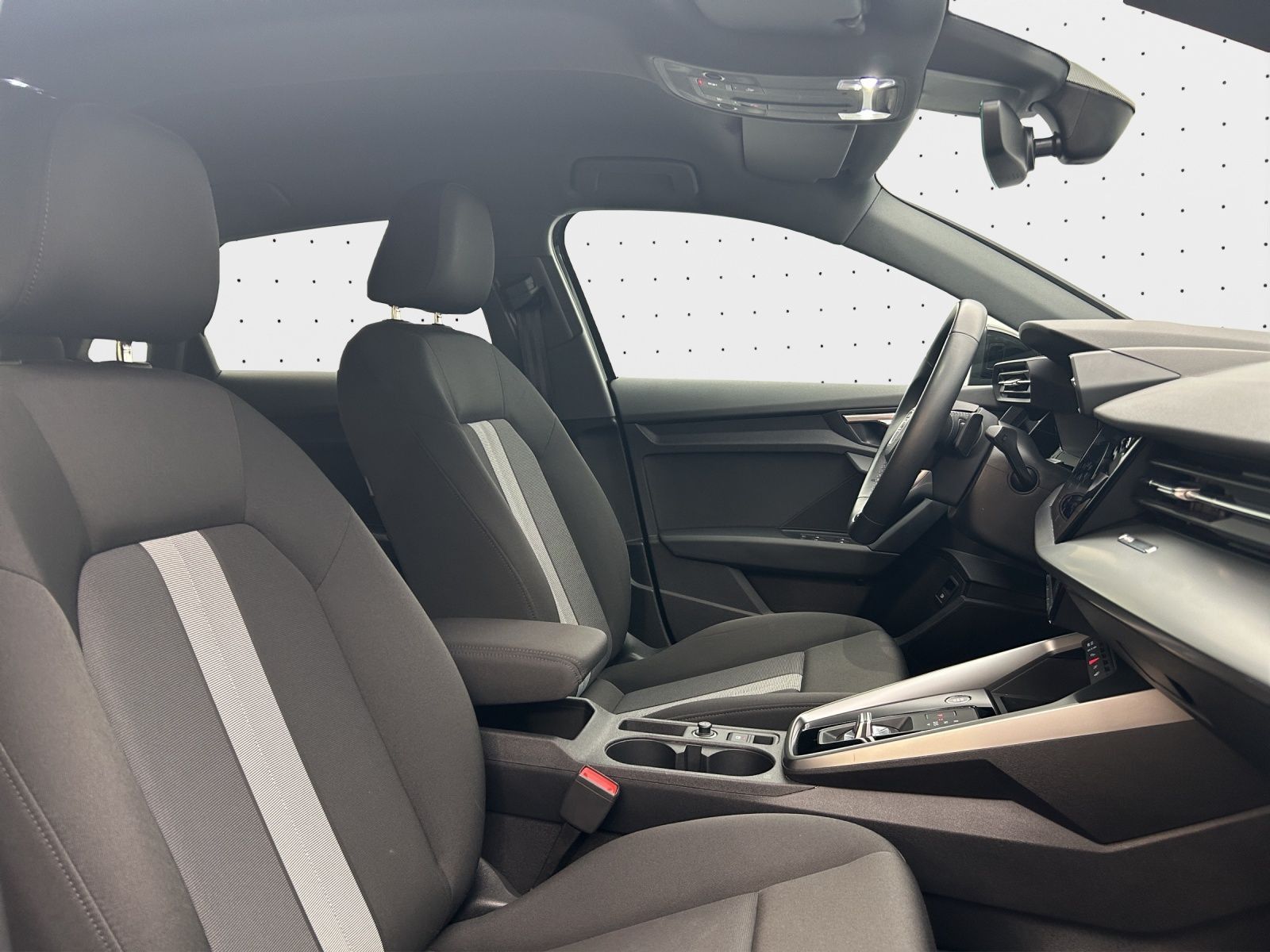Audi A3 Sportback TFSI e 40 S - Samsaru's Car Outlet