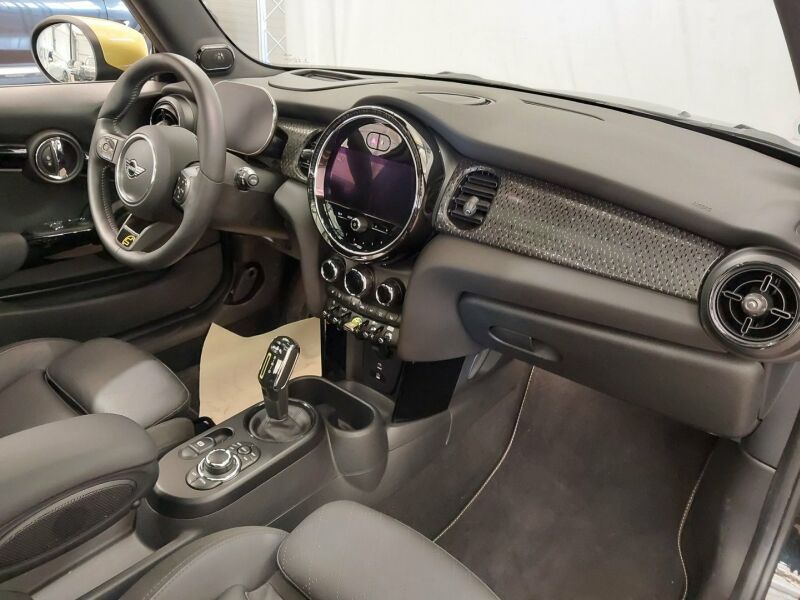 MINI Cooper SE 3T Electric Trim - Samsaru's Car Outlet