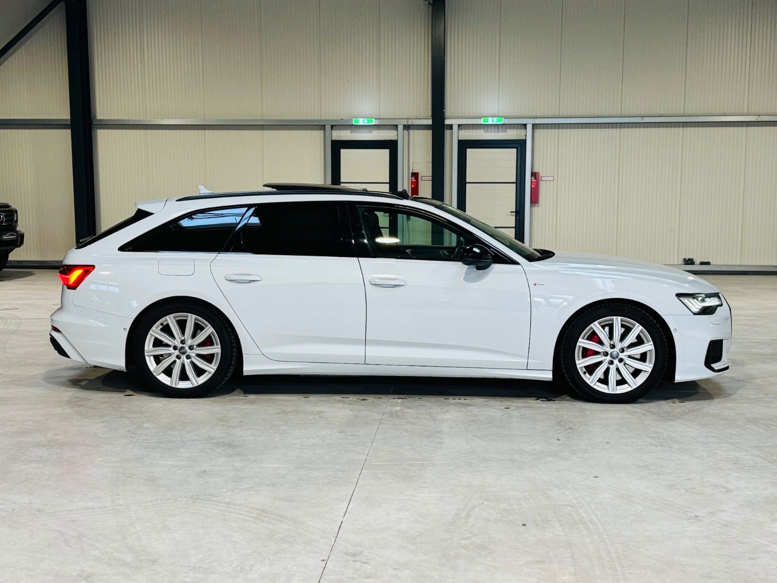 Audi A6 Avant 55 TFSi e Quattro - Samsaru's Car Outlet