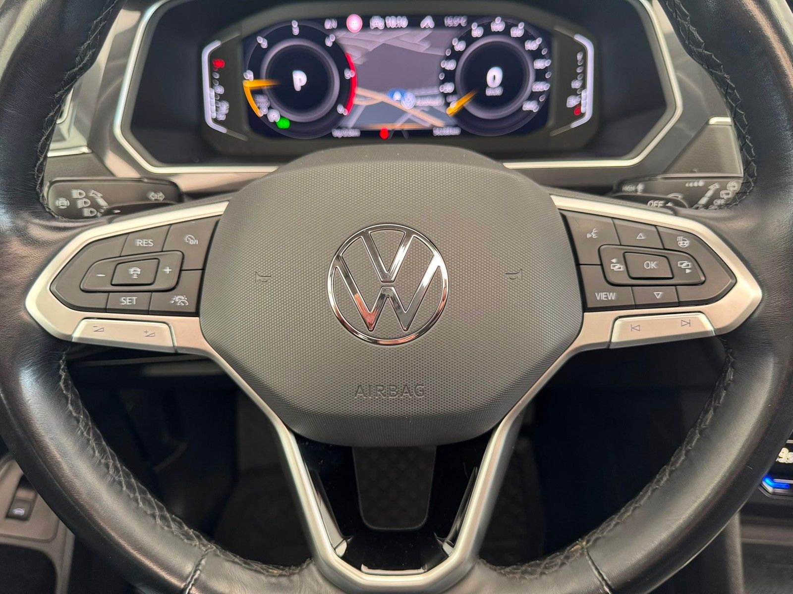 Volkswagen Tiguan Allspace Elegance 2.0TDI DSG+7-SITZER+4M+