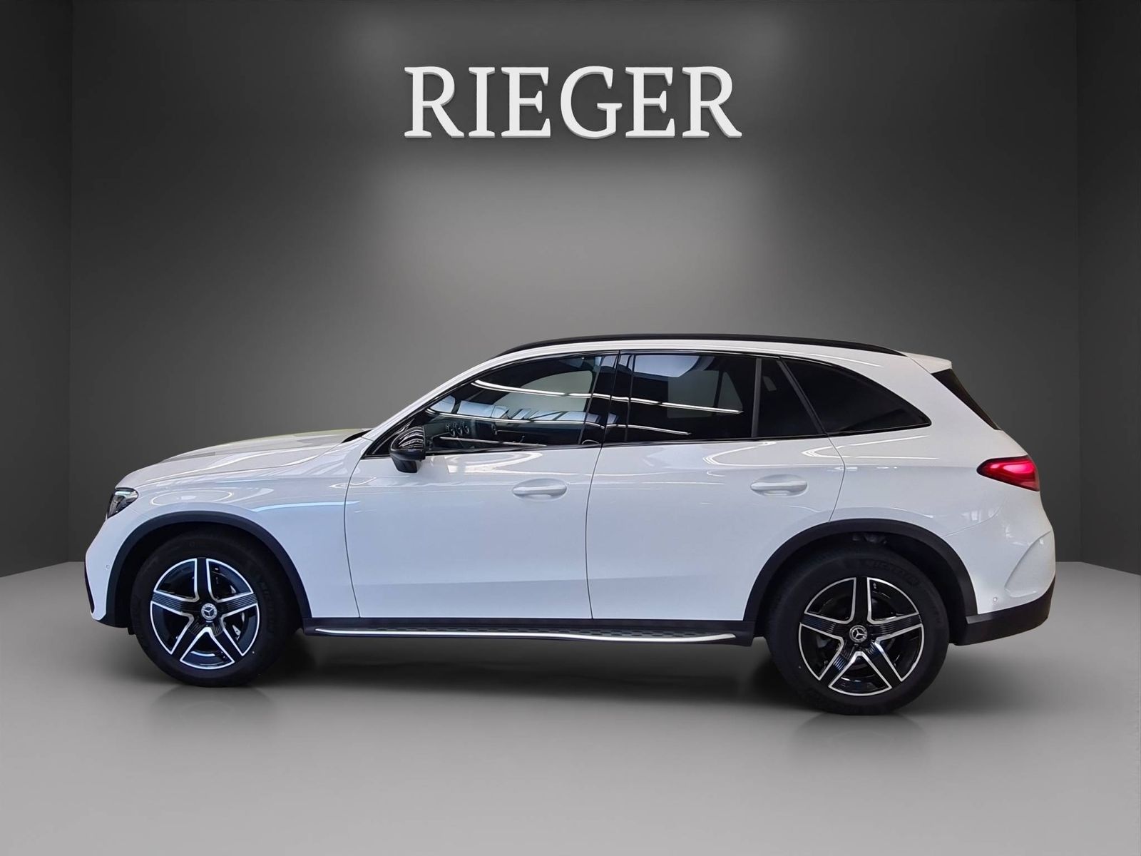 Mercedes-Benz GLC 220 d 4M AMG*Pano*NIGHT*MEMORY*AHK*Burmester