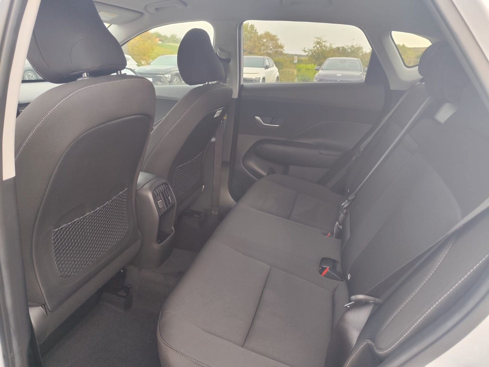 Hyundai Kona 1.6 T-GDI Trend - Samsaru's Car Outlet