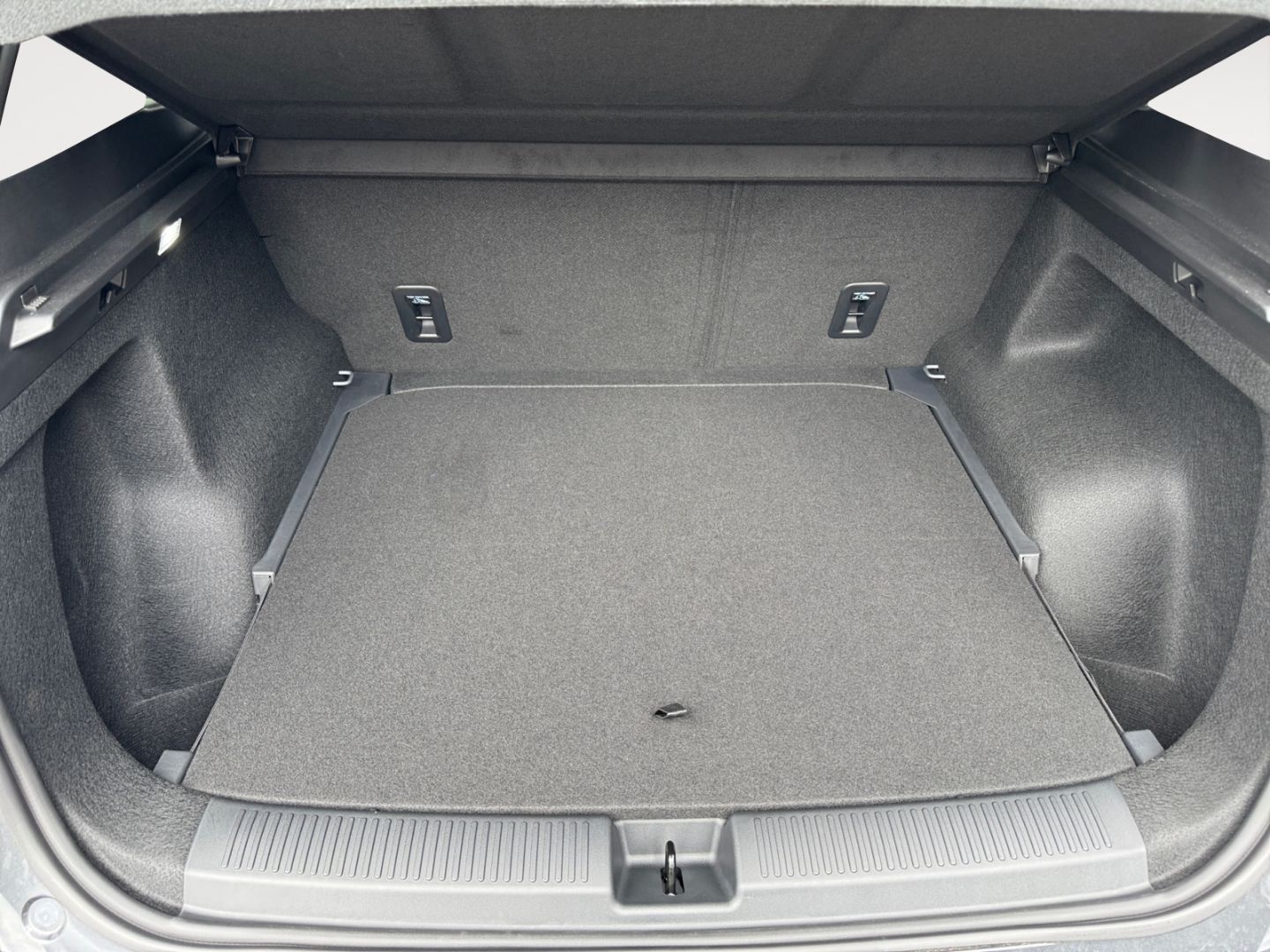 MGS5 EV Luxury 64kWh Carplay Winter-Paket Techni