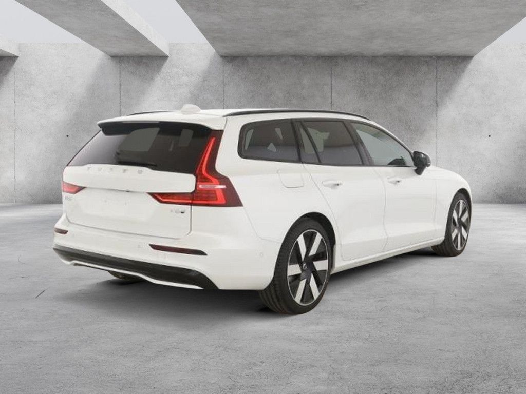 Volvo V60 T6 Plus Dark Recharge Plug-In Hybrid AWD