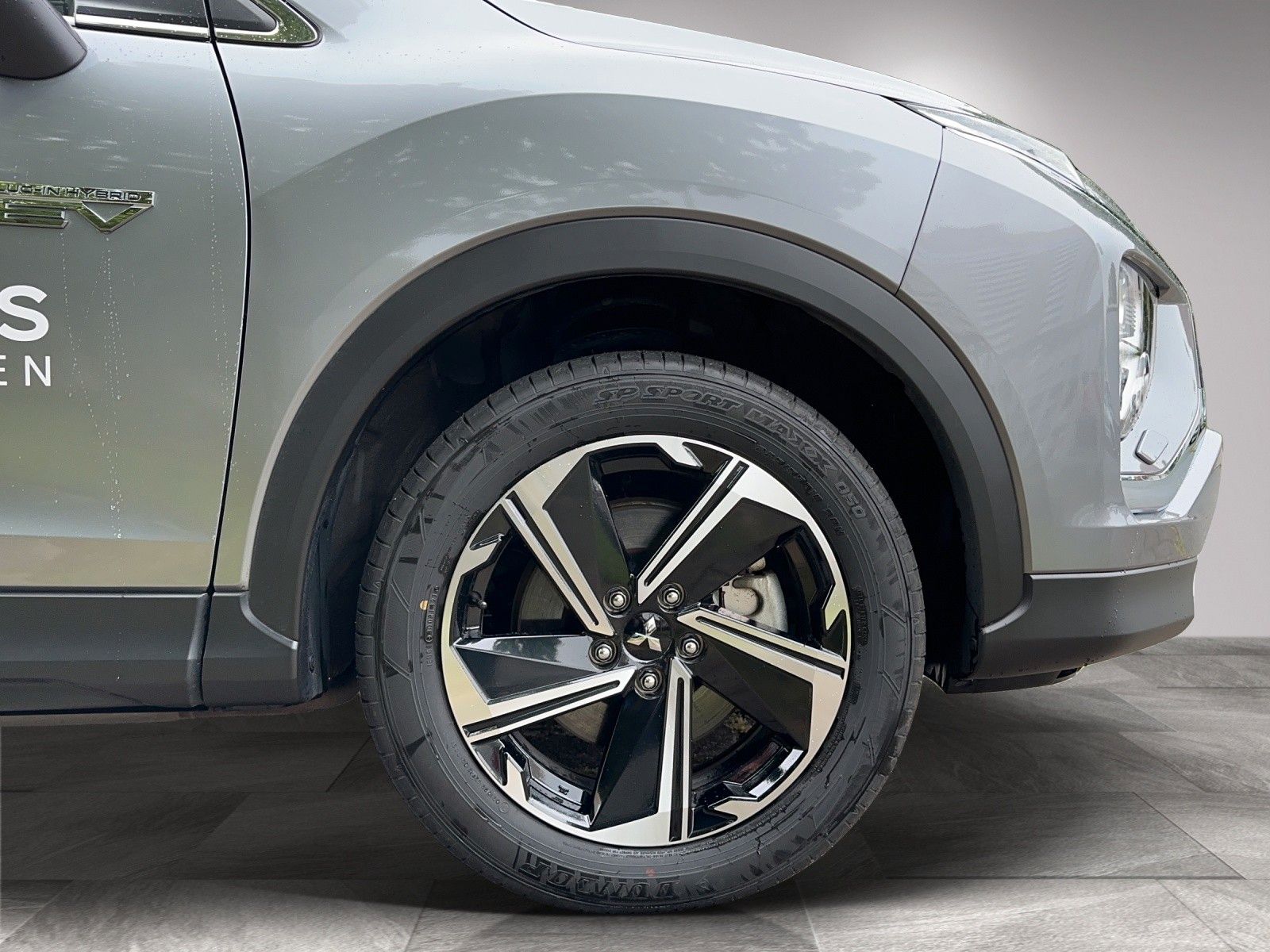 Mitsubishi Eclipse Cross PlugIN Hybrid Plus mit Intro-Paket