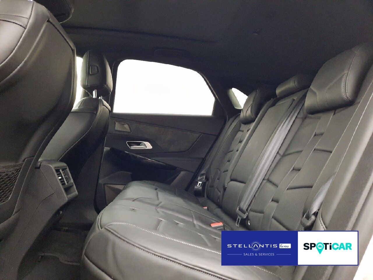DS Automobiles DS 7 Crossback E-Tense Hybrid Louvre S&S (EU6d)