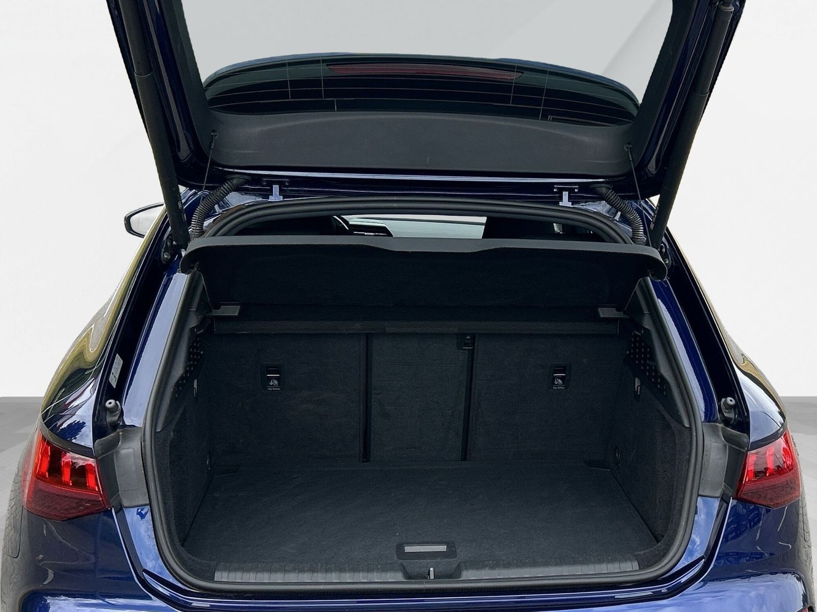 Audi A3 Sportback 35TFSI S line - Samsaru's Car Outlet